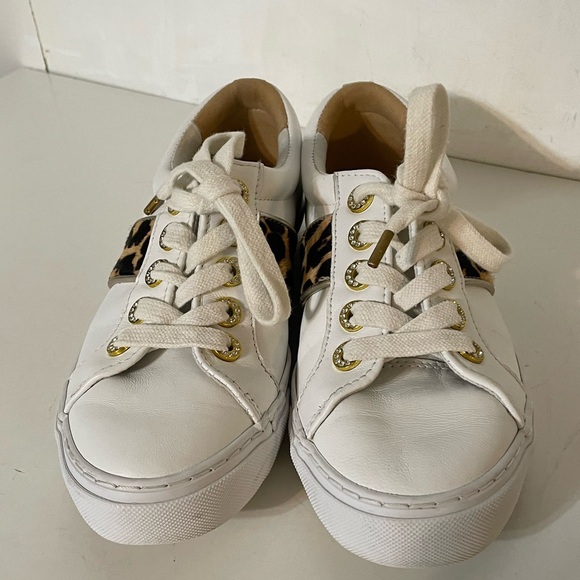 Lilly Pulitzer Sneakers - Picture 2 of 9